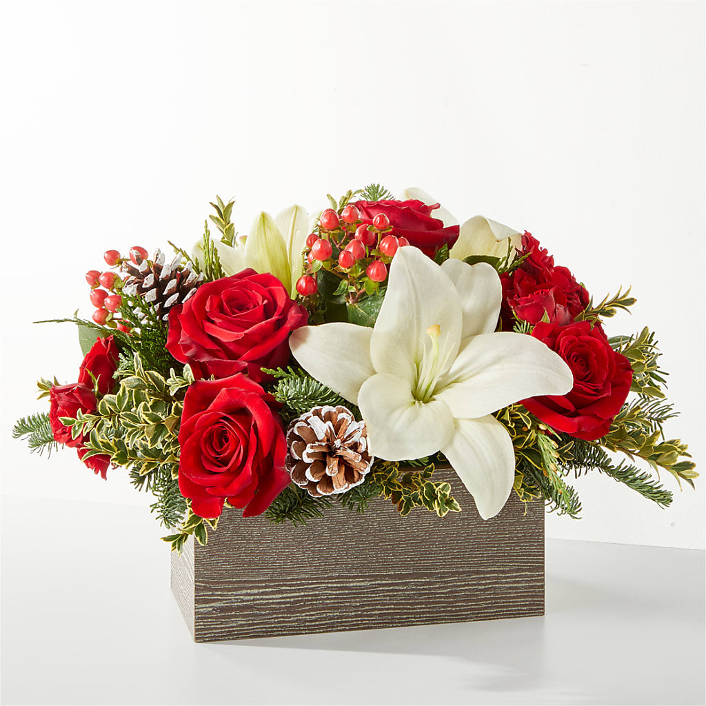 Snowy Wonderland Bouquet – RUSSELL'S FLOWER SHOP, Hamilton ON