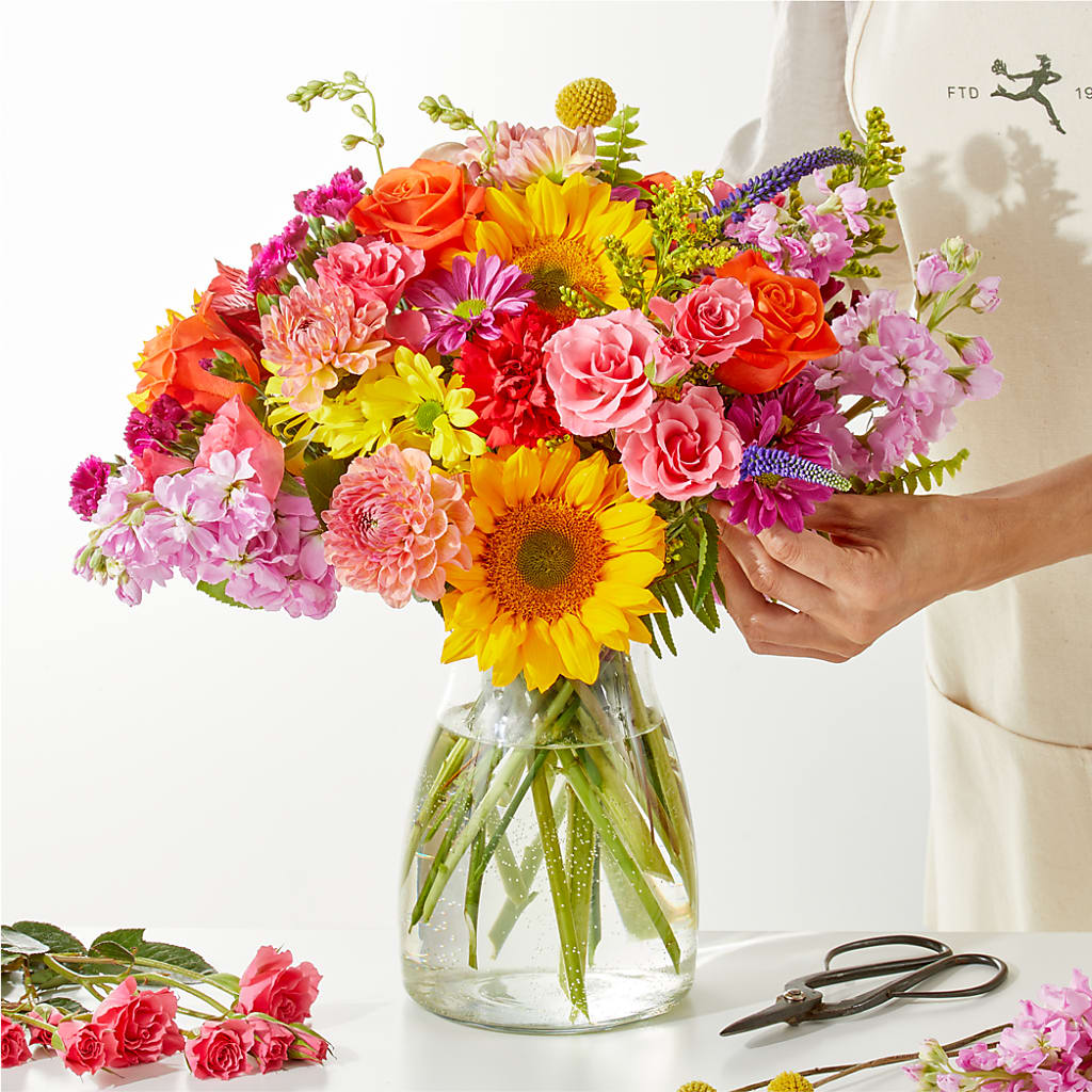 Cue the Confetti - A Florist Original – RUSSELL'S FLOWER SHOP, Hamilton ON