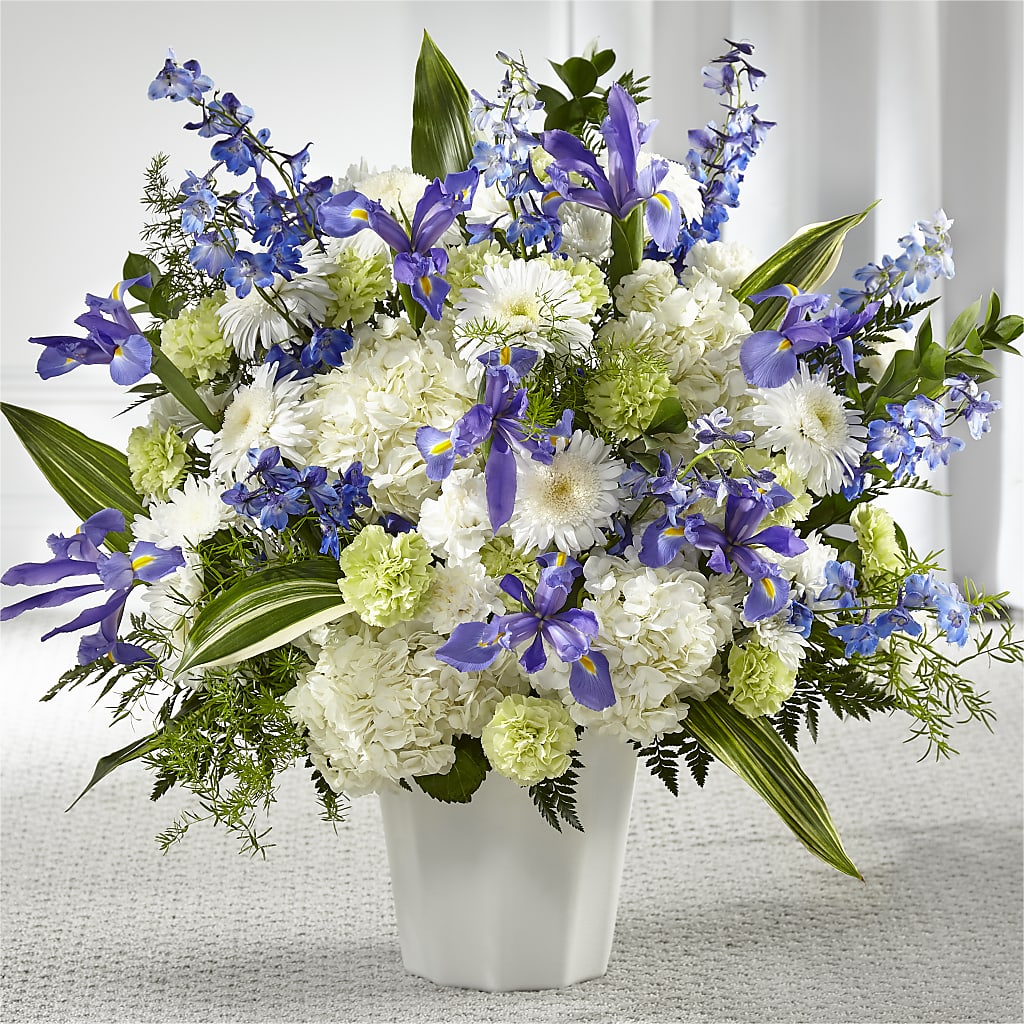 Soft Serenity Floor Basket – RUSSELL'S FLOWER SHOP, Hamilton ON