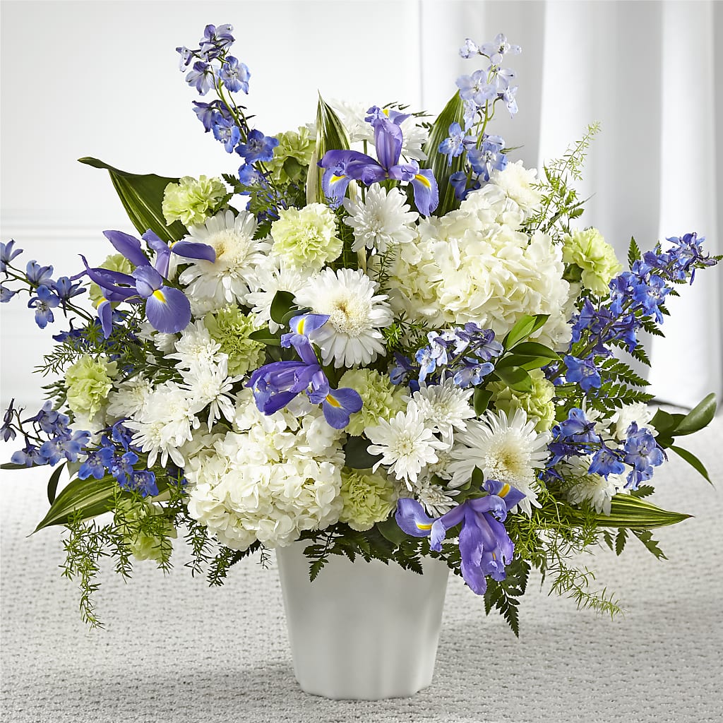 Soft Serenity Floor Basket – RUSSELL'S FLOWER SHOP, Hamilton ON