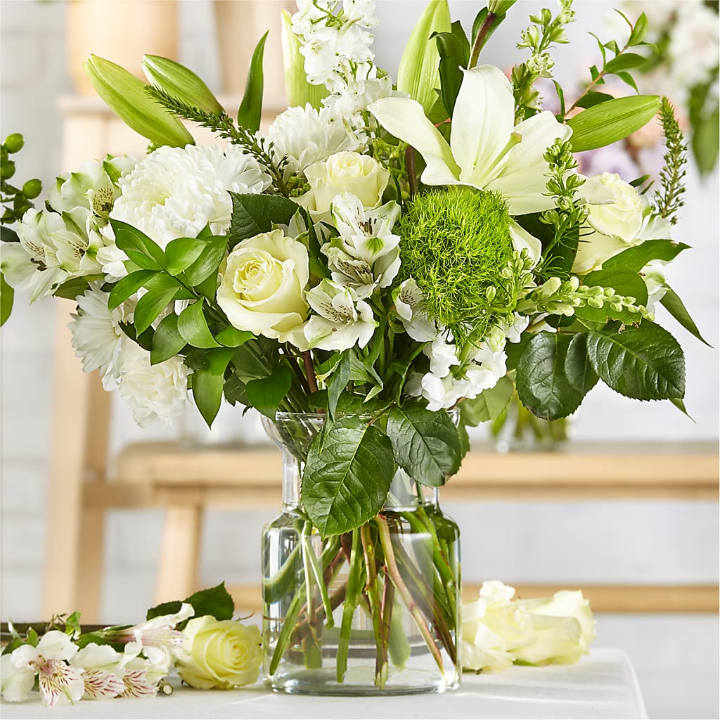 Classic Ivory – A Florist Original – RUSSELL'S FLOWER SHOP, Hamilton ON