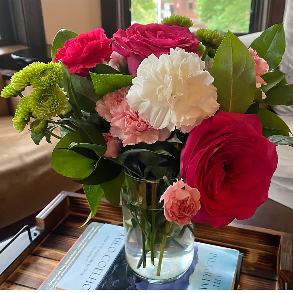 Sweet & Pretty Bouquet – RUSSELL'S FLOWER SHOP, Hamilton ON