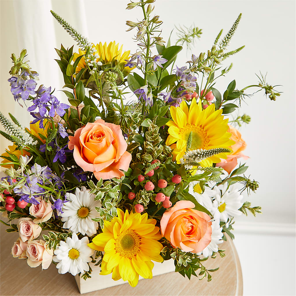 The Good Life Bouquet – RUSSELL'S FLOWER SHOP, Hamilton ON