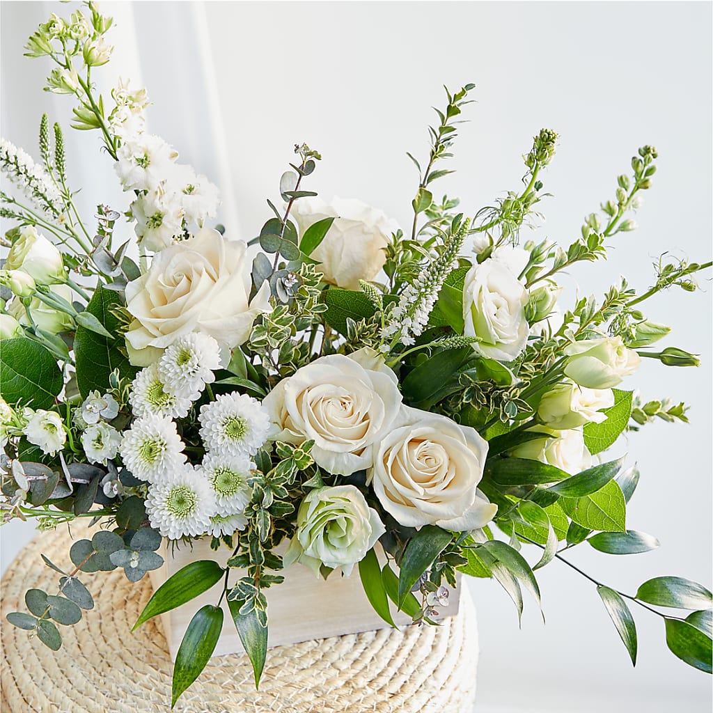 Cashmere Bouquet – RUSSELL'S FLOWER SHOP, Hamilton ON