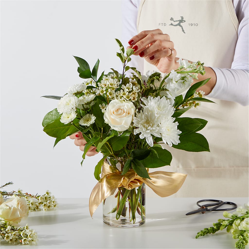 New Beginnings – A Florist Original – RUSSELL'S FLOWER SHOP, Hamilton ON