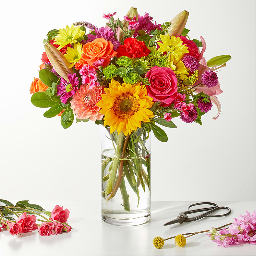 Cue the Confetti - A Florist Original – RUSSELL'S FLOWER SHOP, Hamilton ON