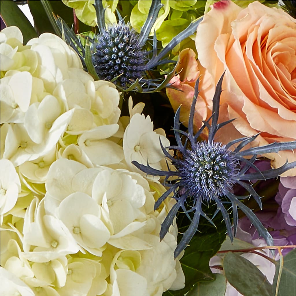 Porch Swing Bouquet – RUSSELL'S FLOWER SHOP, Hamilton ON