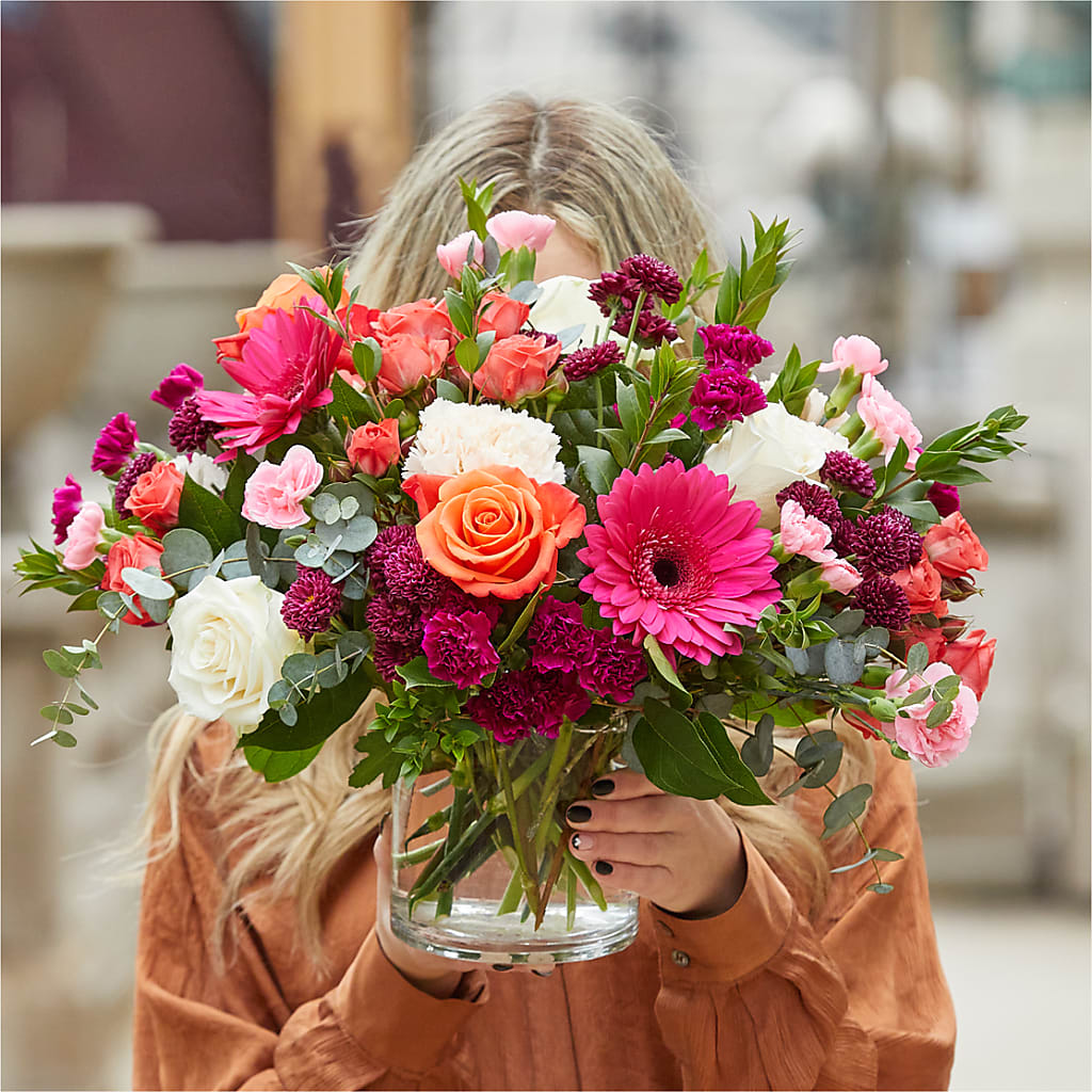 Smell the Roses Bouquet – RUSSELL'S FLOWER SHOP, Hamilton ON